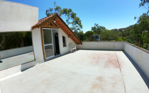 Casa p/ 10/12 pessoas