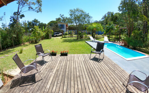 Casa p/ 10/12 pessoas