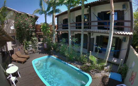 Suíte Master Pool Superior 2/4 pessoas