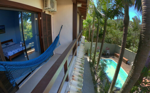 Suíte Master Pool Superior 2/4 pessoas