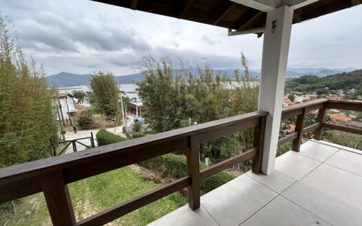 Casa vista lagoa p/ 8/10 pessoas