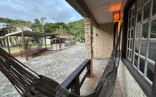 Apartamento térreo p/ 2/3 pessoas